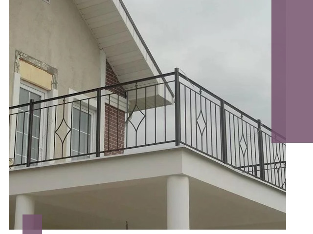 Изготовление балконных ограждений в Славгороде из металла и стекла