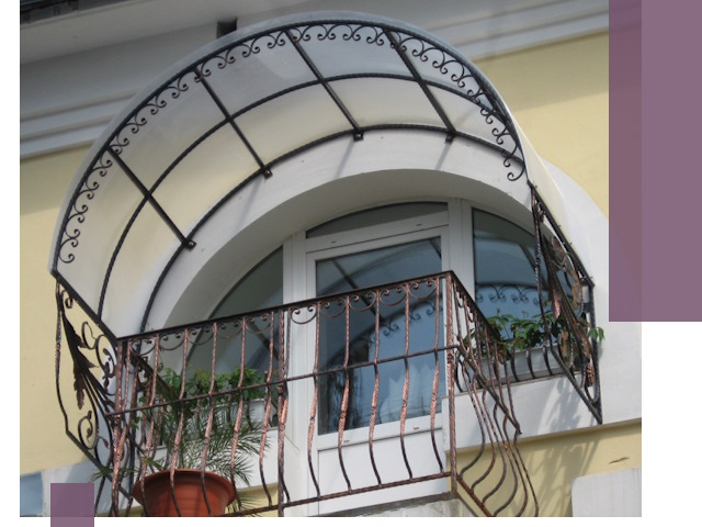 Козырьки над балконом в Славгороде — изготовление и монтаж